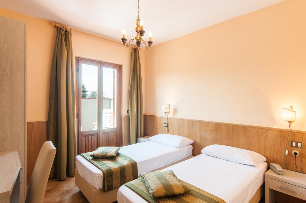 Hotel Da Giovanna Chiusi della Verna Bagian luar foto