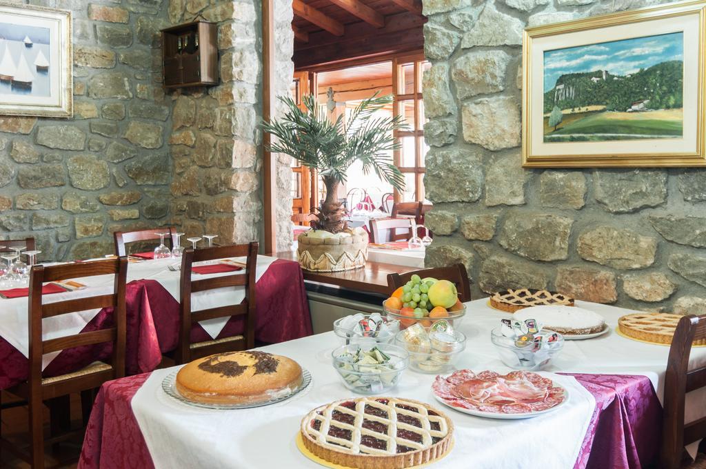 Hotel Da Giovanna Chiusi della Verna Bagian luar foto